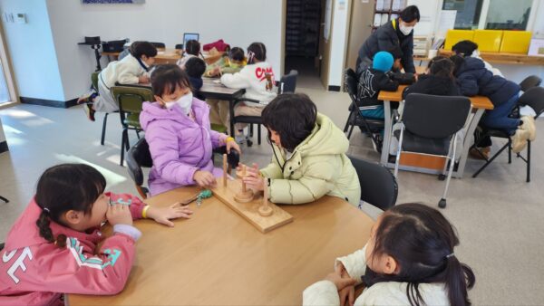 총 50명이 체험 훈련하고 갔어요